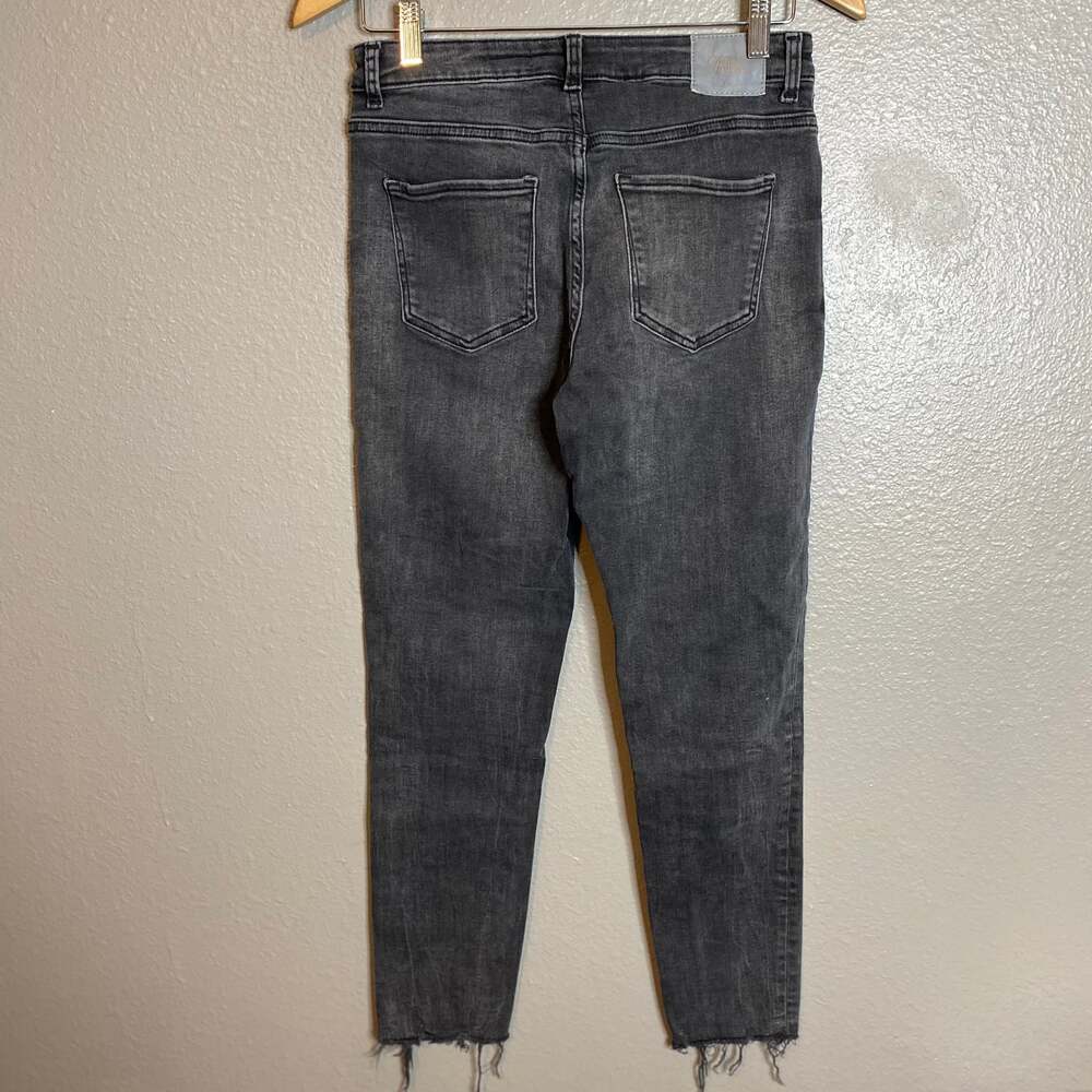 Zara Jeans women Size 8 Black Solid Mid Rise Skinny Denim Distress